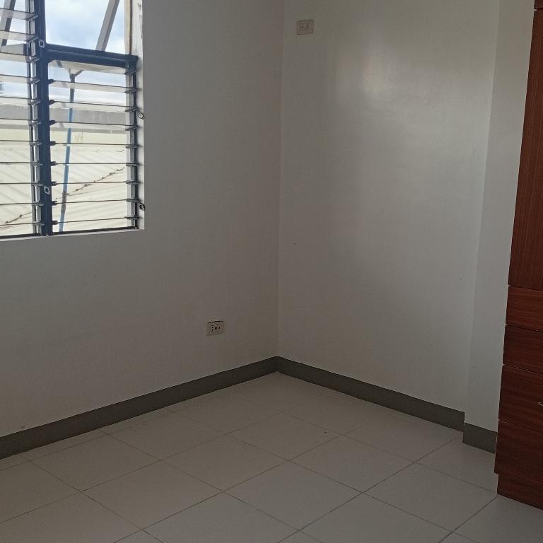 3 Storey House For Rent In Mandaue in Consolacion - Image 6
