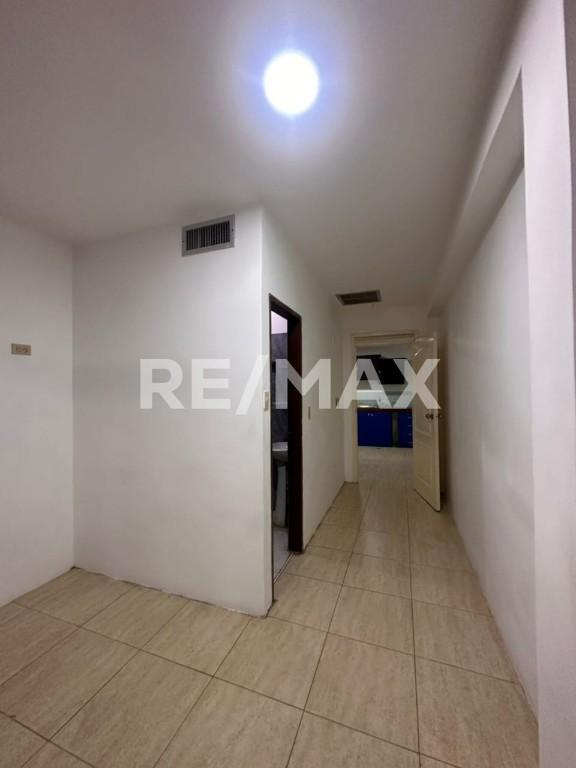 Local Comercial Sector Amparo, Remax Millenium en Venezuela - Imagen 3