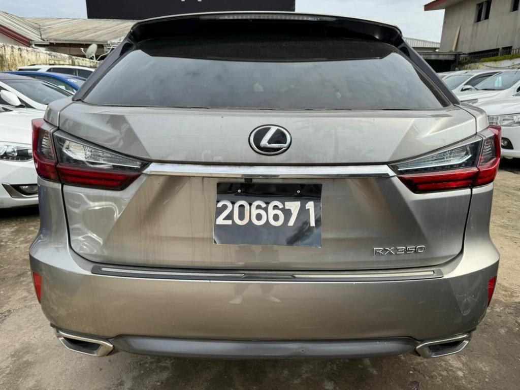Lexus RX 350 Année 2019 au Cameroun - Photo 5
