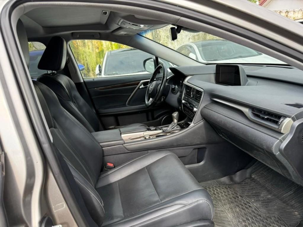 Lexus RX 350 Année 2019 au Cameroun - Photo 7