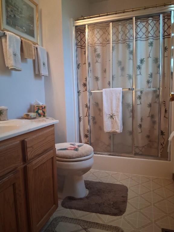 FURNISHED PRIVATE BEDROOM AVAILABLE! in Saint Charles - Image 2