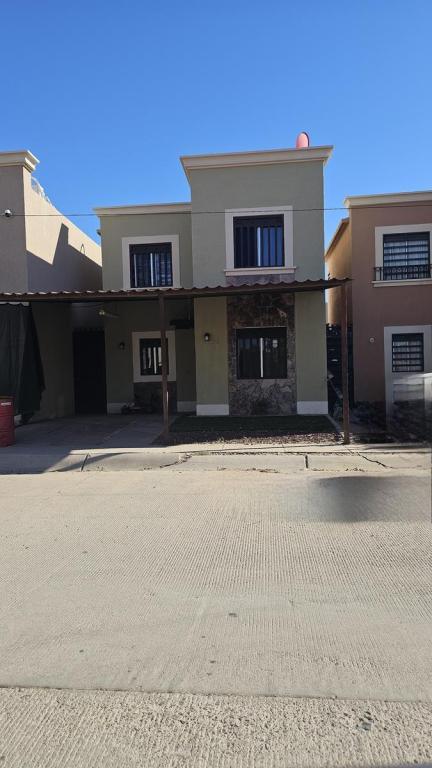 Casa en venta en Fraccionamiento Buenavista de Hermosillo, … en Hermosillo - Imagen 1