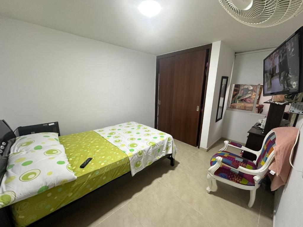 VENDO APARTAMENTO SOTOMAYOR. EDIFICIO IRAZU en Girón - Imagen 7