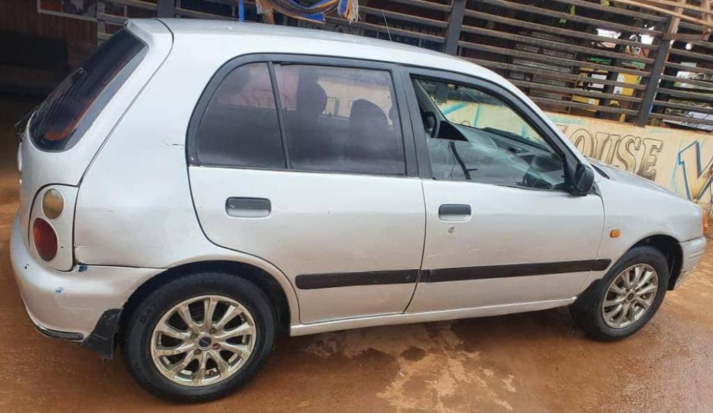 TOYOTA STARLET COUPE AVION au Cameroun - Photo 1