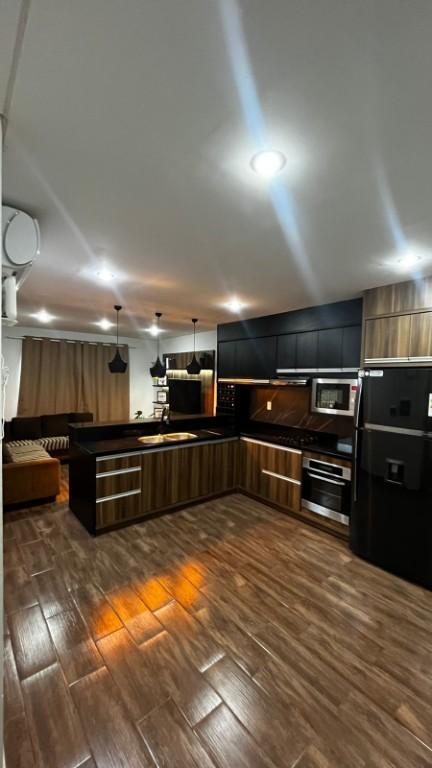 VENDO CASA EN EL BARRIO SAN RAFAEL DE CAMBYRETA en Encarnación - Imagen 2