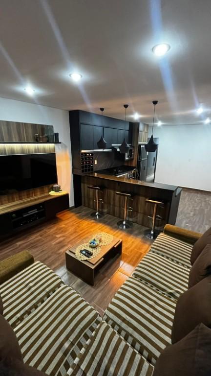 VENDO CASA EN EL BARRIO SAN RAFAEL DE CAMBYRETA en Encarnación - Imagen 3