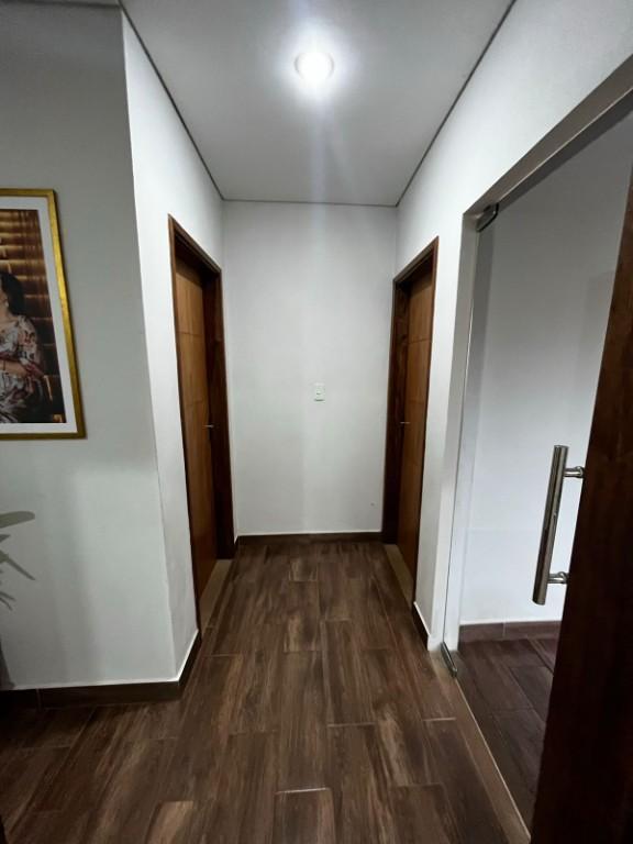 VENDO CASA EN EL BARRIO SAN RAFAEL DE CAMBYRETA en Encarnación - Imagen 5