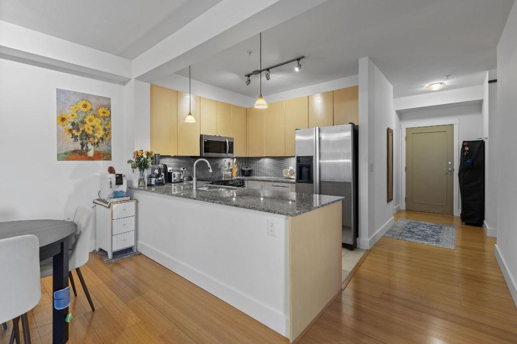Specious Two bedrooms Two Baths Rent Rent in Vancouver - Image 10