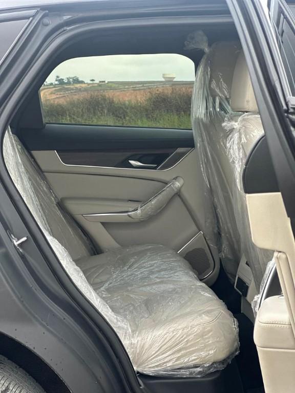 Vente d'une Range Rover Velar P340 S R-Dynamic Année 2022 à Abidjan - Photo 10