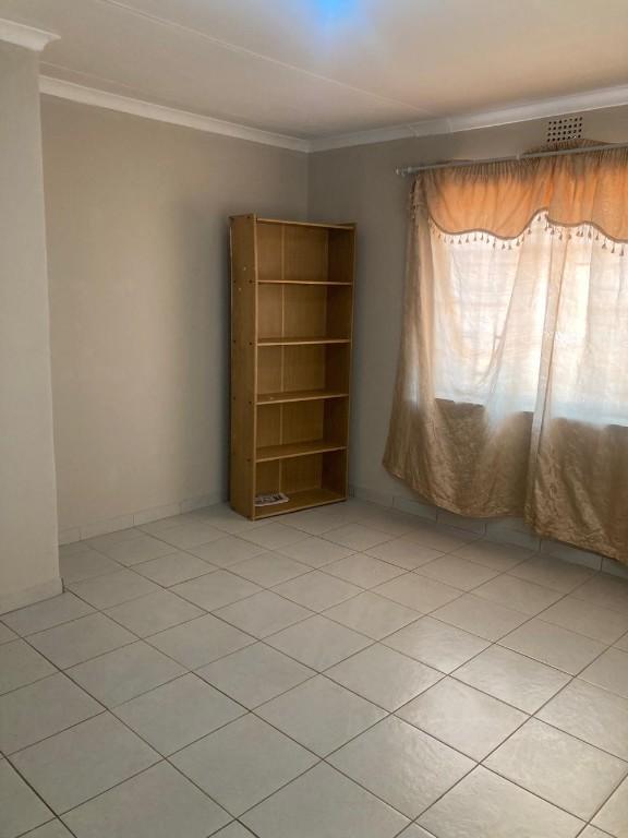 PROPERTY FOR SALE in Randburg - Image 6