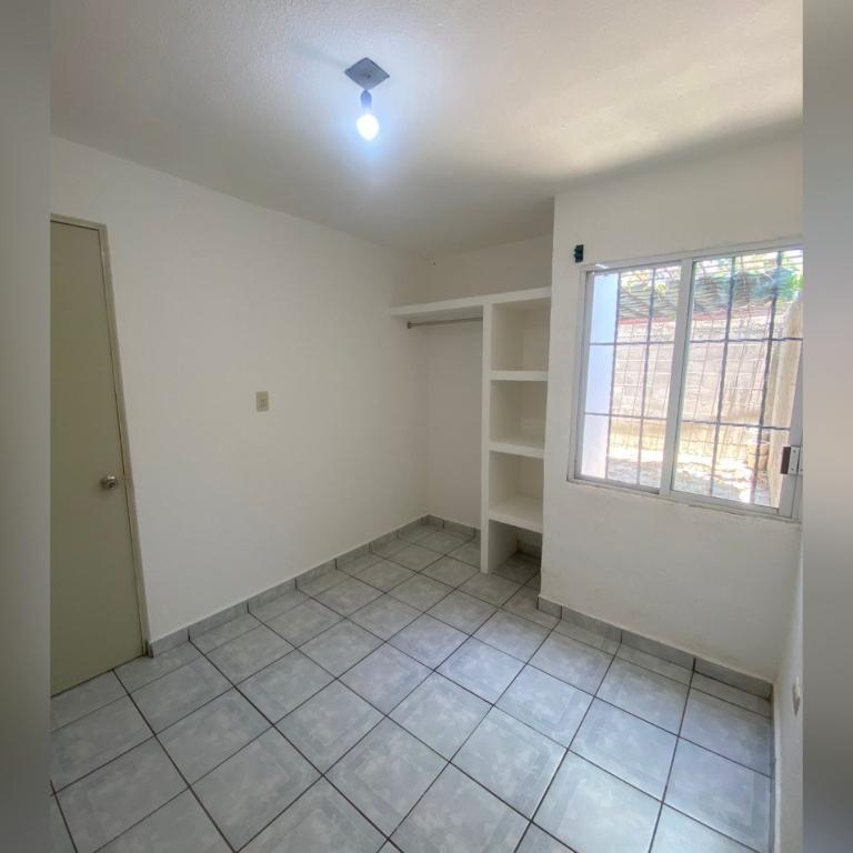 ¡SE RENTA CASA! Fracc. Santa Rocio en Culiacán - Imagen 2