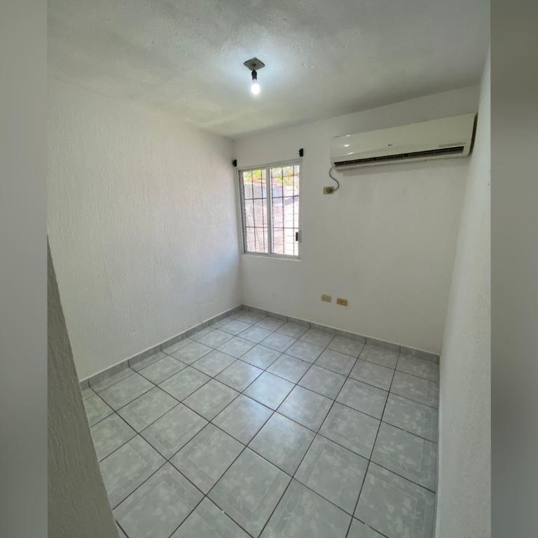 ¡SE RENTA CASA! Fracc. Santa Rocio en Culiacán - Imagen 3