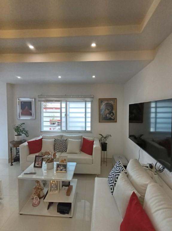 VENDO APARTAMENTO CON TERRAZA 2DO NIVEL ALMA ROSA 1 en la República Dominicana - Imagen 2