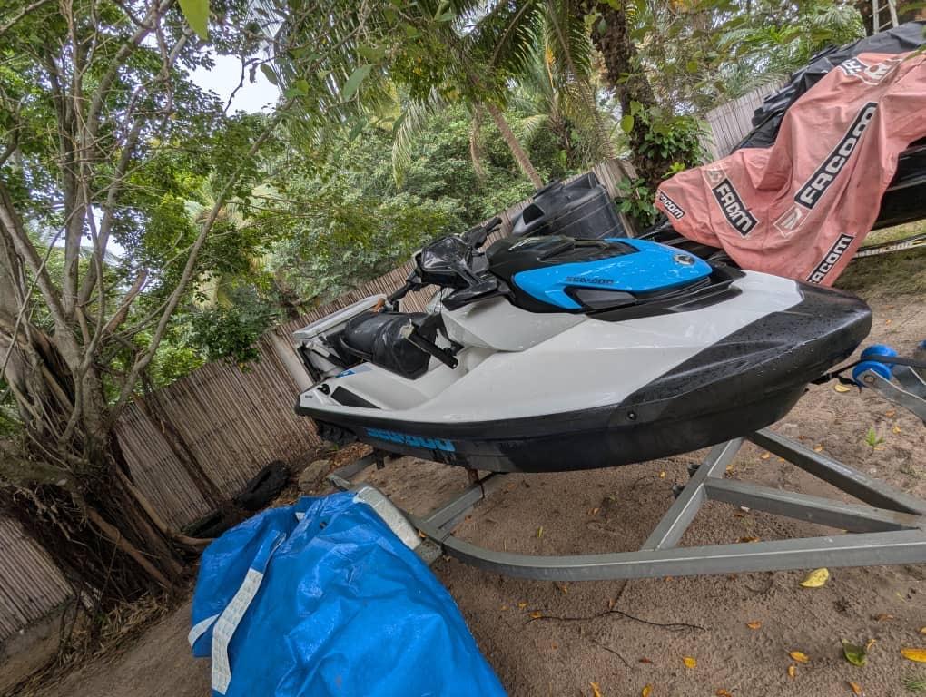 Jet ski SEA-DOO FISHPRO TROPHY en Côte d’Ivoire - Photo 1