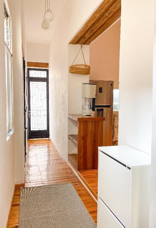 Departamento amueblado en Sector Popular - Imagen 1