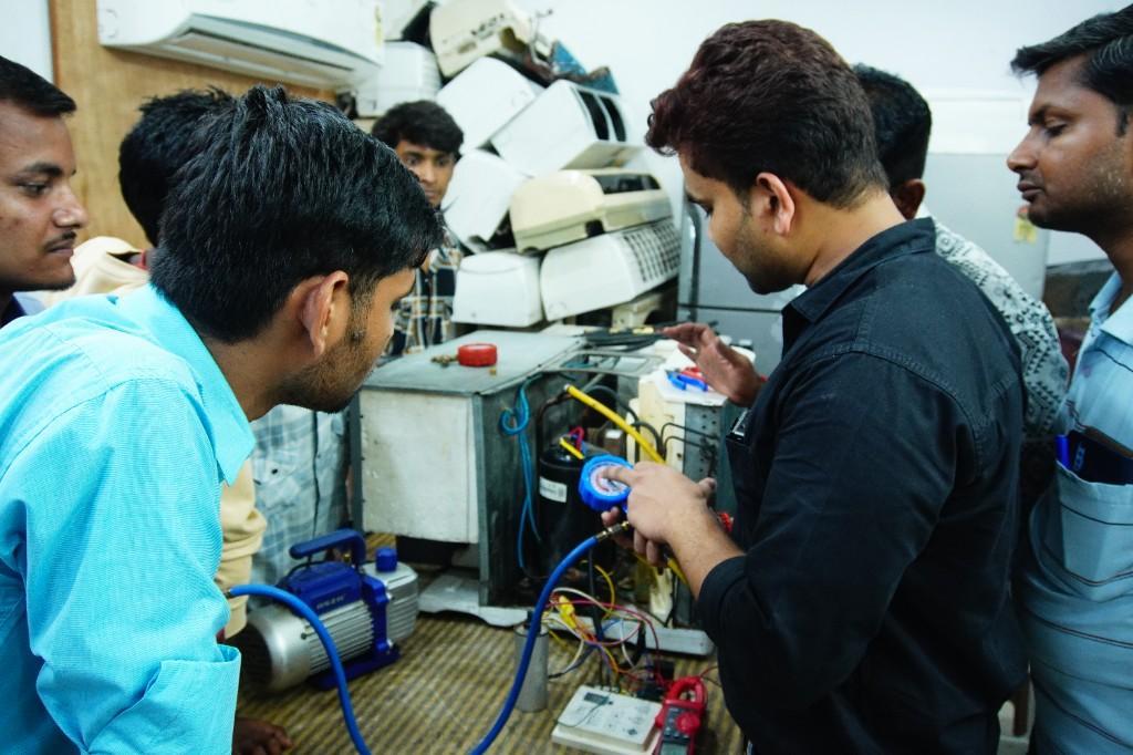 AC PCB Repairing Course with Hands-On Practice in India - Image 6