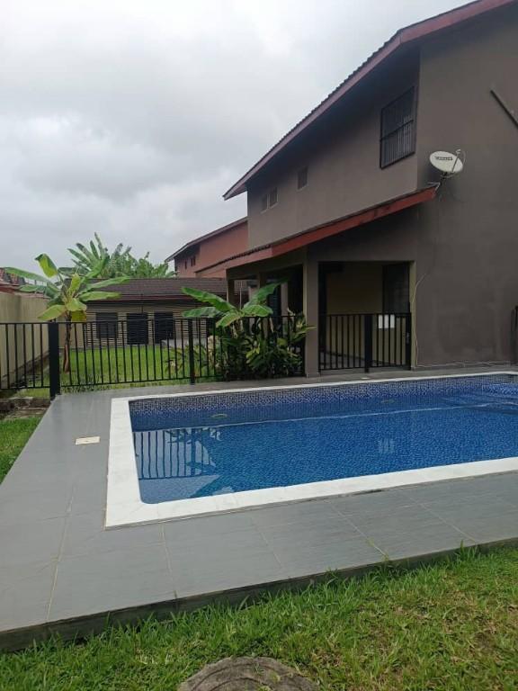 A LOUER UN DUPLEX DE 6 PIÈCES HAUT STANDING +PISCINE ATTOBAN à Abidjan - Photo 1