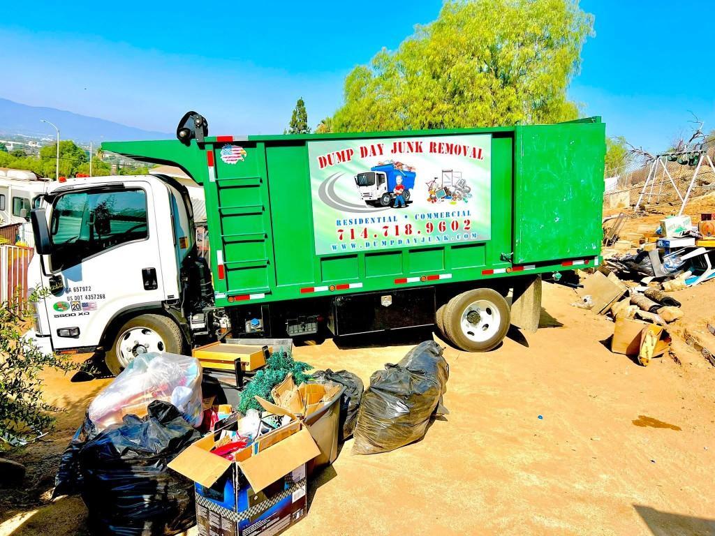 JUNK AND TRASH REMOVAL MADE EASY in Corona - Image 2