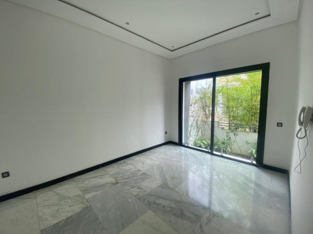 A LOUER UN BLOC DE 7 DUPLEX DE 8 PIÈCES + PISCINE RIVIÉRA 4 en Côte d’Ivoire - Photo 2