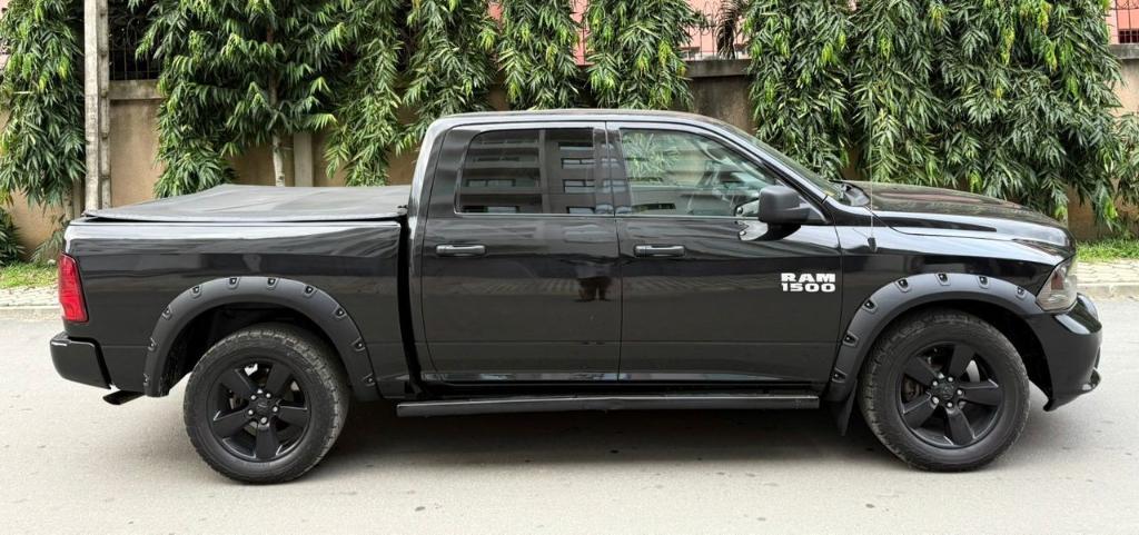 DODGE RAM 1500 ANNÉE 2017-2018 à Anyama - Photo 5