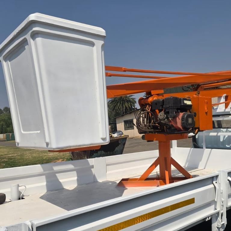 Cherry Picker for Sale in Bedfordview - Image 2