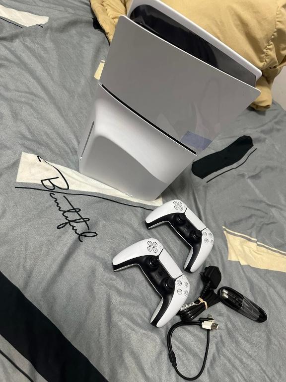 SONY PS5 CONSOLE in Surprise - Image 1