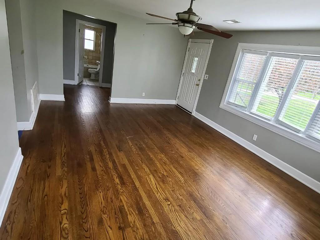 2 BEADROOM APARTMENT in Louisville - Image 1
