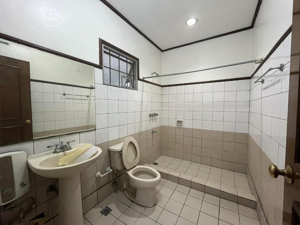 APARTMENT FOR RENT IN MUNTINLUPA in Philippines - Image 7