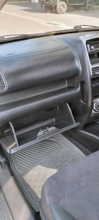 Honda CRV with sunroof, very clean in Nairobi - Image 5
