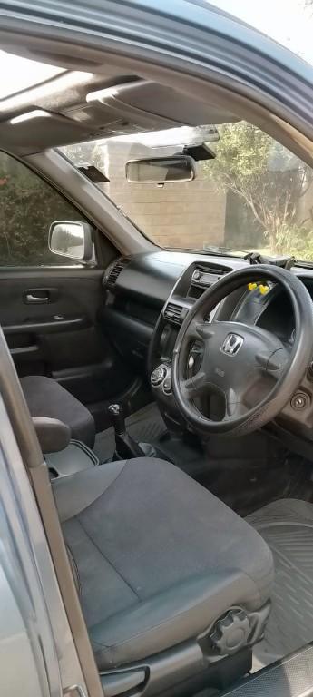 Honda CRV with sunroof, very clean in Nairobi - Image 4