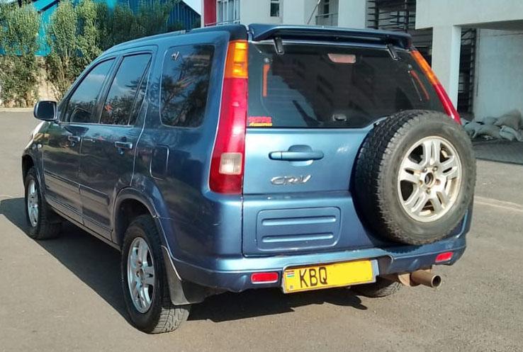 Honda CRV with sunroof, very clean in Nairobi - Image 8