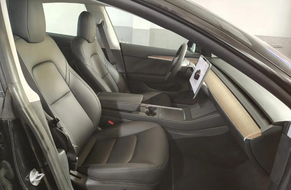 Tesla Model 3 Gran Autonomía 4WD en Getafe - Imagen 7