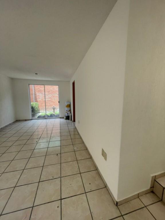 CASA EN RENTA EN PRIVADA, RESIDENCIAL LAS FUENTES. TOLUCA, MEX. en México - Imagen 2