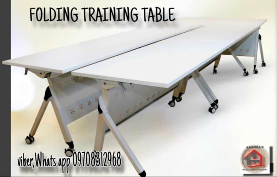 FOLDING TABLE WITH MODESTY in Bignay - Image 7
