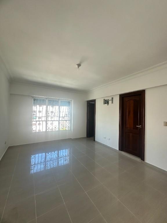 ALQUILER APARTAMENTO - SECTOR EVARISTO MORALES en Boca Chica - Imagen 8