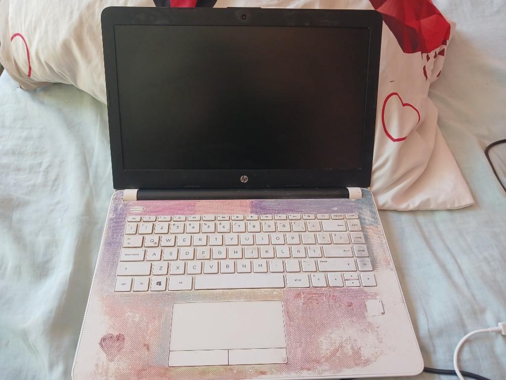 Computadora HP LAPTOP 14 bs0xx en Santa Cruz de la Sierra - Imagen 2
