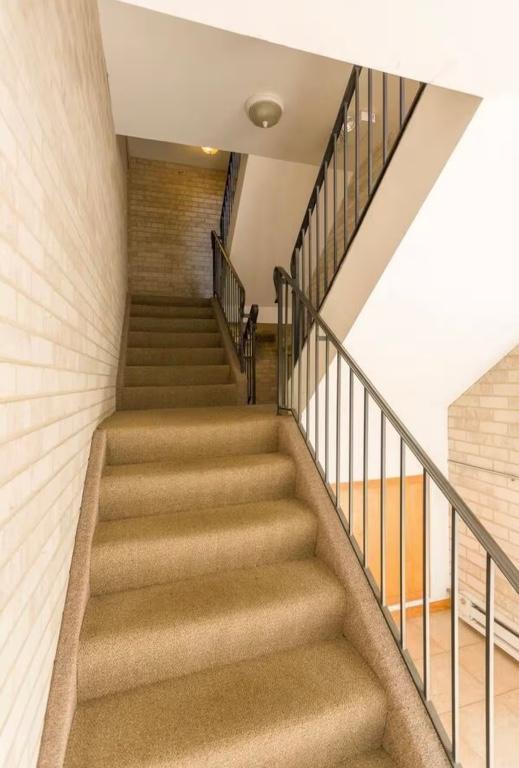 7-Unit Turnkey Condo Portfolio- Chicago Ridge- in United States - Image 3