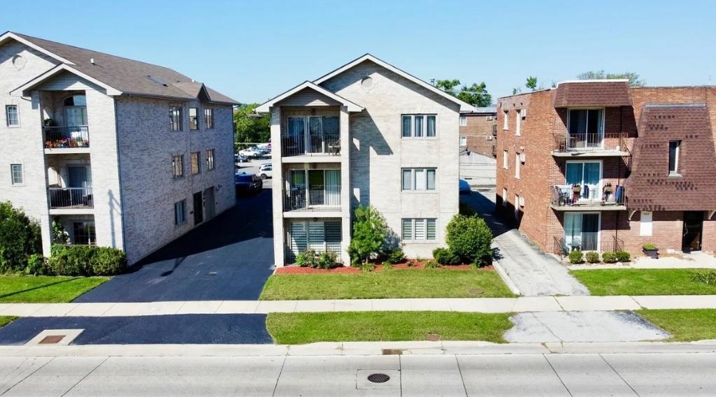 7-Unit Turnkey Condo Portfolio- Chicago Ridge- in United States - Image 1