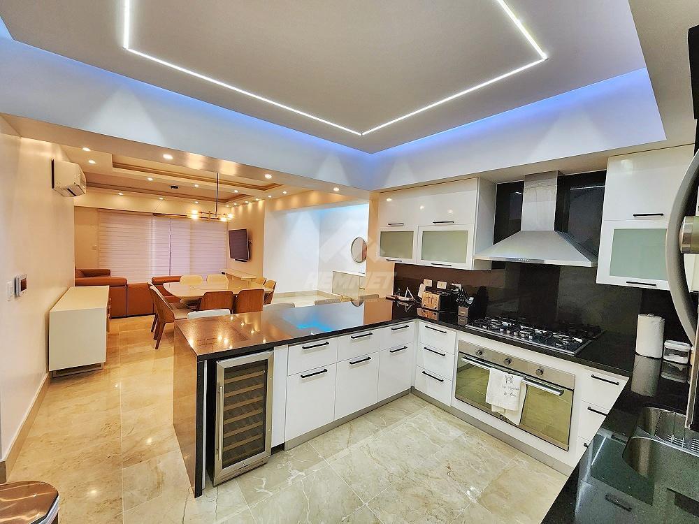 APARTAMENTO AMUEBLADO AREA SOCIAL Y PISCINA LA ESMERALDA STGO. en Licey al Medio - Imagen 7