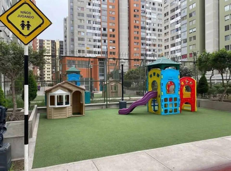 Alquiler de departamento condominio los laureles comas en Lima - Imagen 7