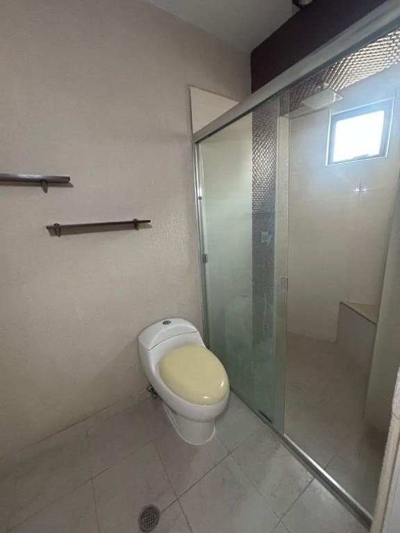 Apartamento totalmente AMOBLADO en la trigaleña baja en Guacara - Imagen 9