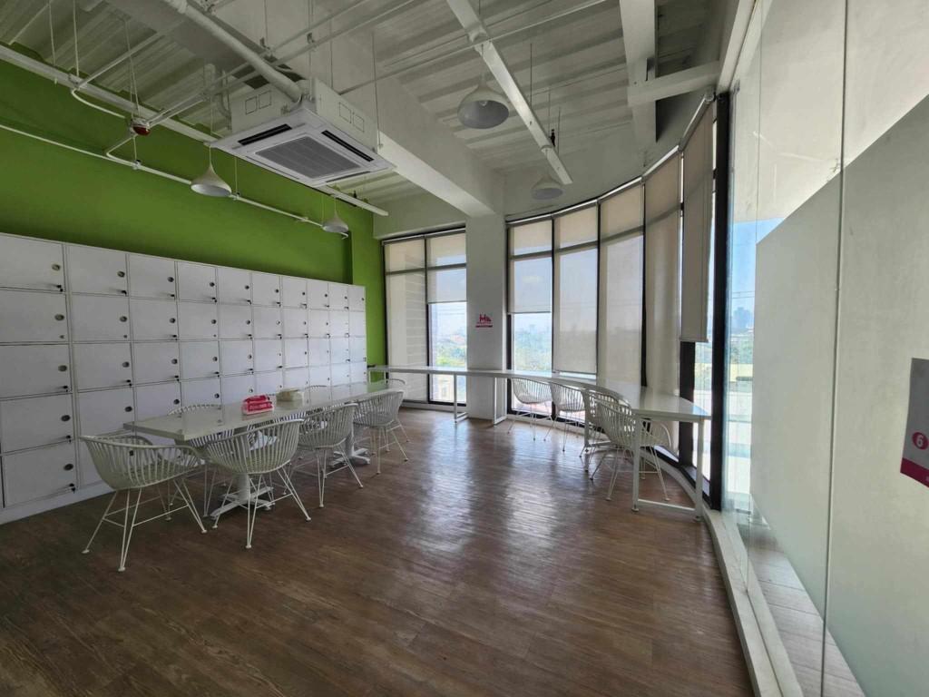 Office Space For Lease Semi Fitted 400 sqm Quezon City in Malabon - Image 3