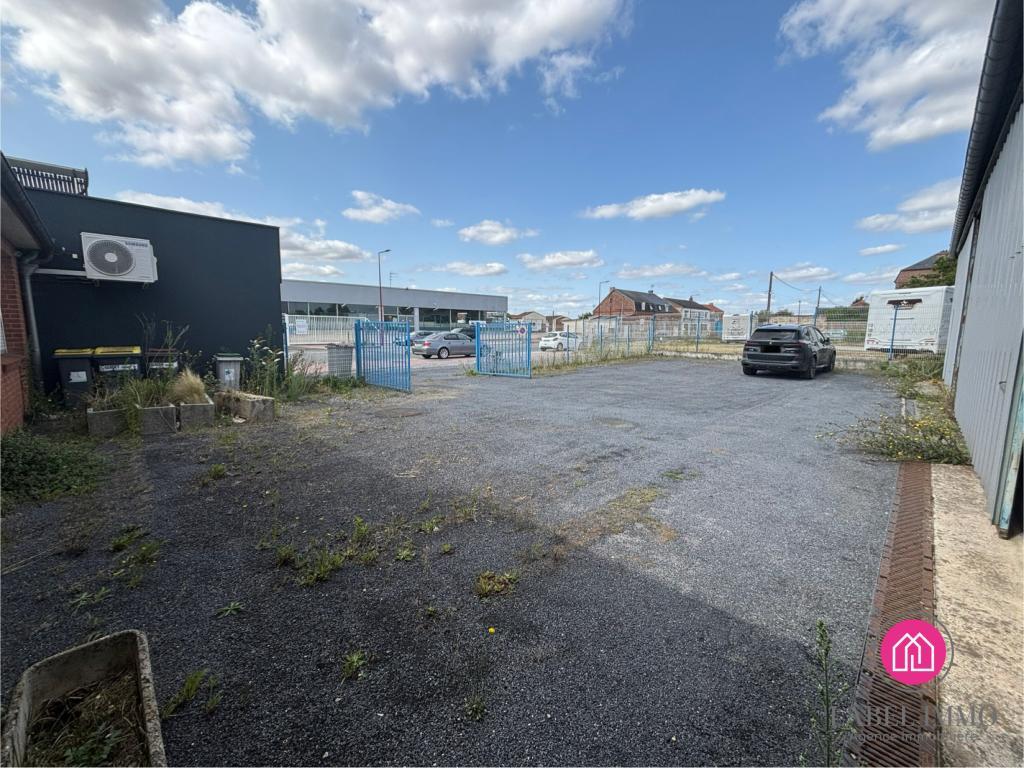 Entrepôt + maison à Cambrai - Photo 1