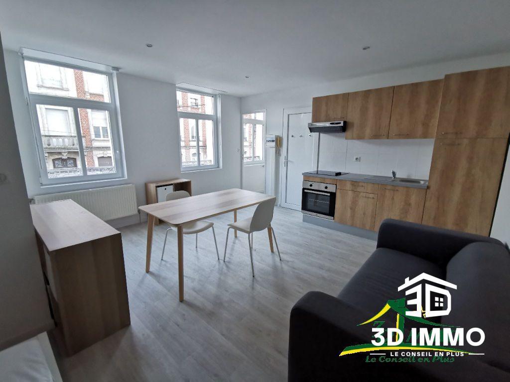 STUDIO MEUBLÉ à Maubeuge - Photo 1