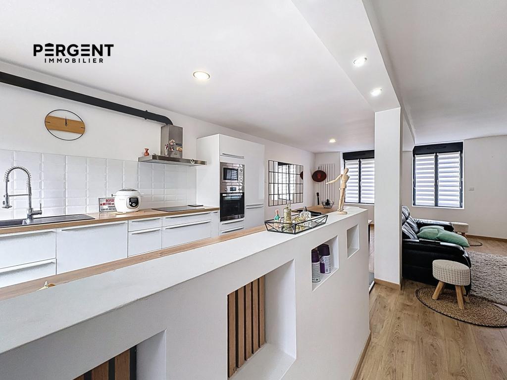 MAISON RÉNOVÉE ENTIÈREMENT AVEC 4 CHAMBRES TERRASSE ET GARAGE à Charleville-Mézières - Photo 1