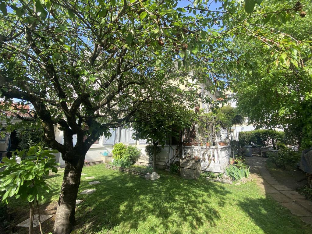 MAISON AVEC BEAU POTENTIEL - A RENOVER à Fontaine - Photo 1