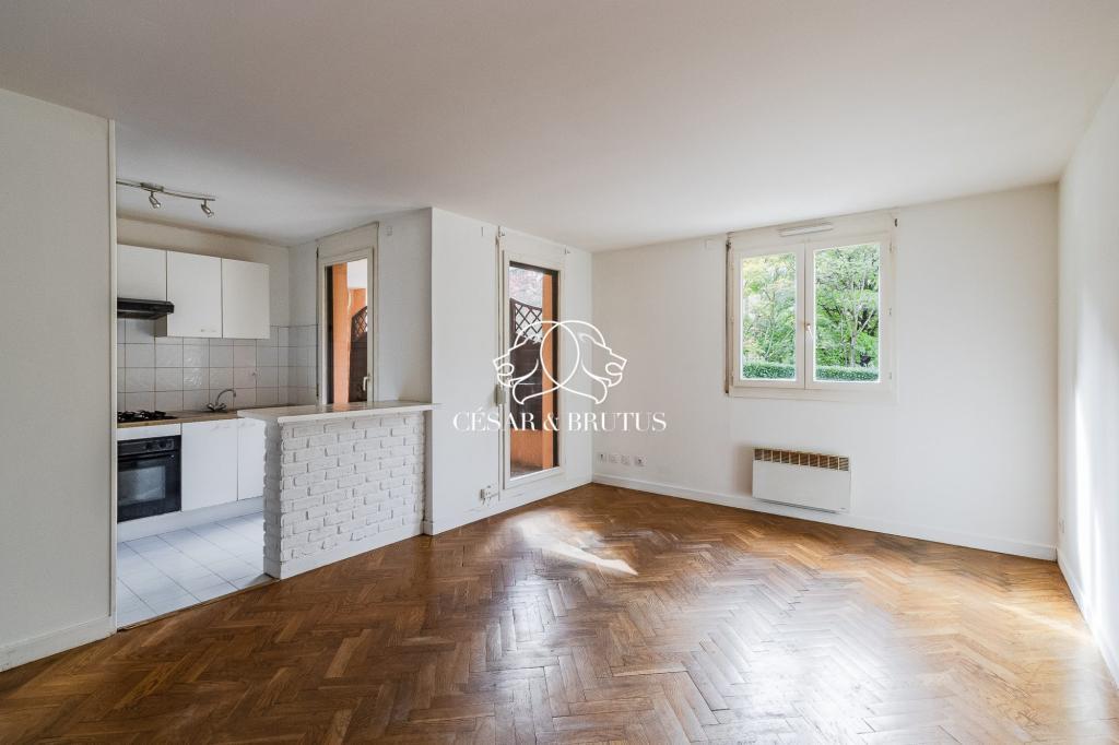 APPARTEMENT T2 AVEC BALCON à Sainte-Foy-lès-Lyon - Photo 1