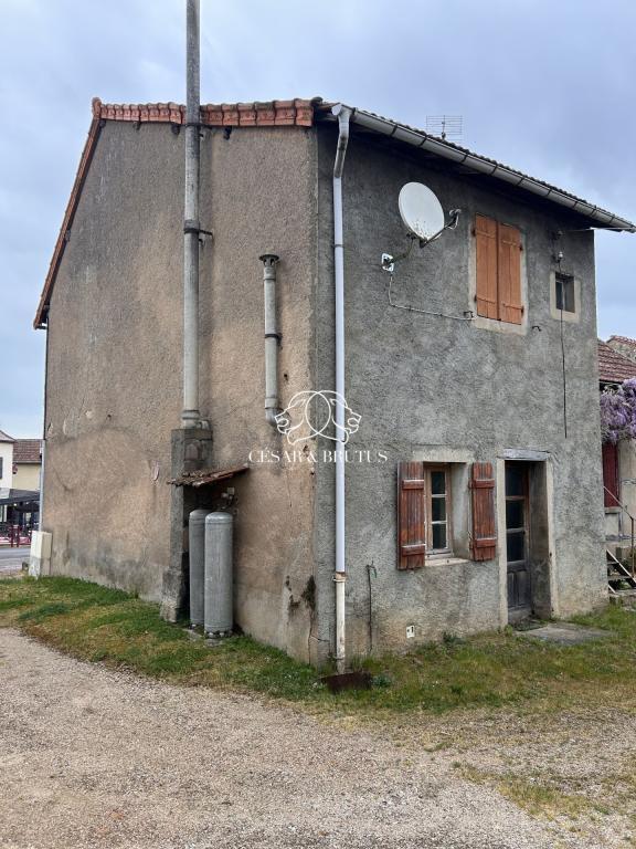 MAISON 3 PIÈCES À RÉNOVER + JARDIN – IDÉAL INVESTISSEUR – … à Roanne - Photo 1