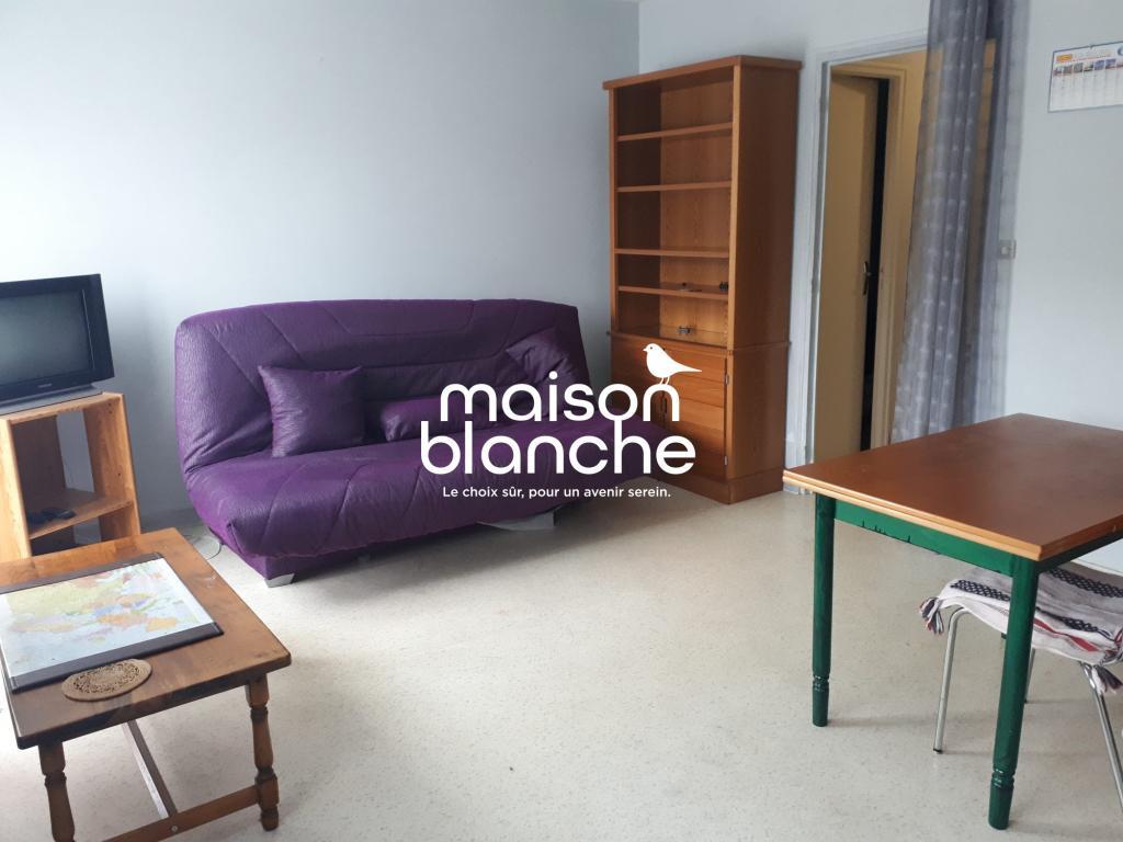 STUDIO MEUBLÉ à Poitiers - Photo 1