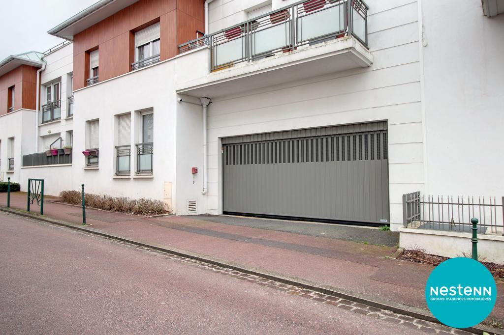 LOCATION PLACE DE PARKING SOUS-SOL 18 RUE CHATEAUBRIAND - … à Rueil-Malmaison - Photo 1